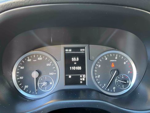 Used 2022 Mercedes-Benz Metris image 7