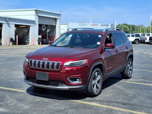 Used 2019 Jeep Cherokee Limited AWD/4WD image 2