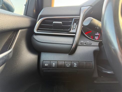 Used 2023 Toyota Camry XSE image 22