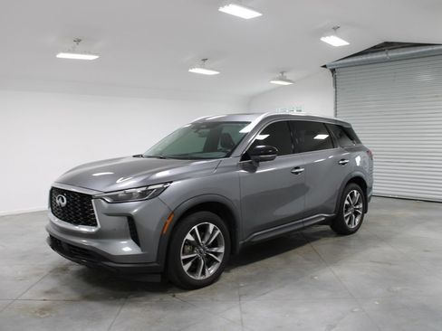 Used 2023 INFINITI QX60 Luxe w/ Vision Package FWD image 4