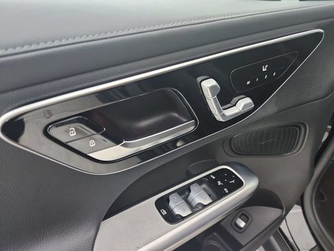 Used 2023 Mercedes-Benz GLC 300 4MATIC image 22