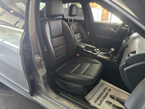 Used 2010 Mercedes-Benz C 300 Sedan w/ Multimedia Pkg image 14