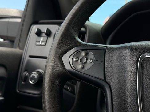 Used 2019 GMC Sierra 2500 4x4 Crew Cab w/ Sierra Convenience Package image 8