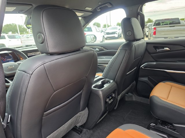New 2027 Chevrolet Traverse Z71 w/ Driver Confidence Package AWD/4WD image 12