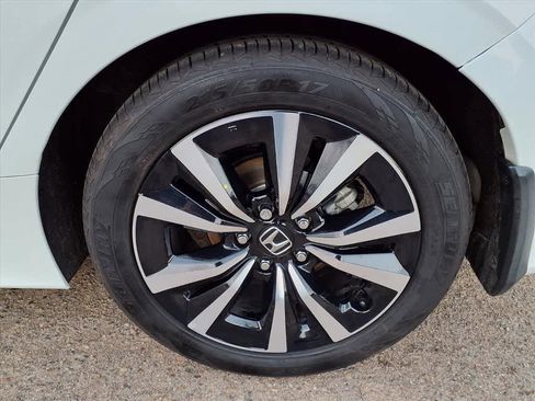 Used 2023 Honda Civic EX-L image 8