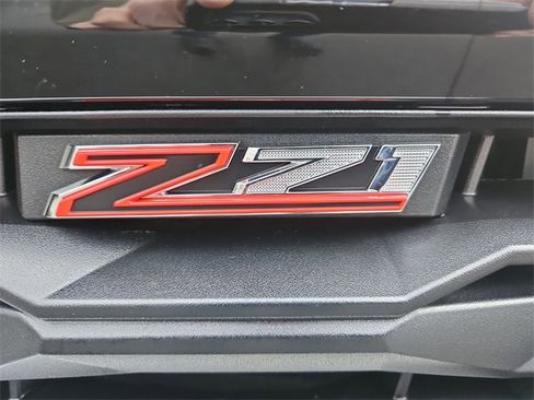 Used 2024 Chevrolet Colorado Z71 w/ Z71 Convenience Package 2 image 32