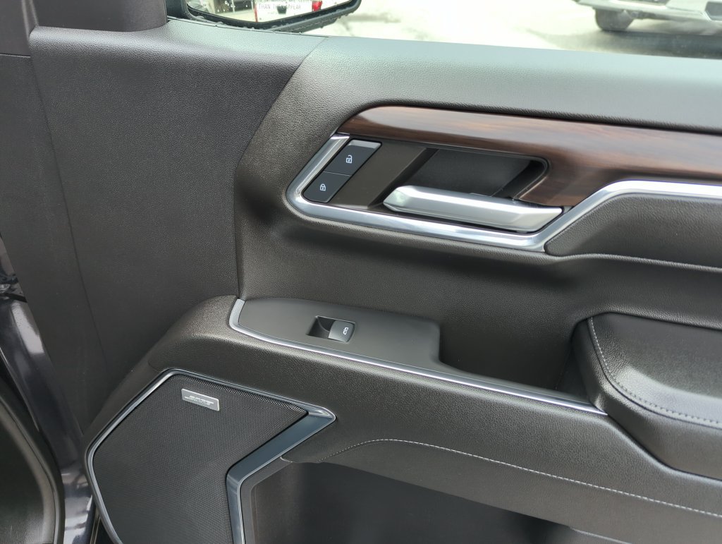Used 2024 GMC Sierra 1500 SLT RWD image 32