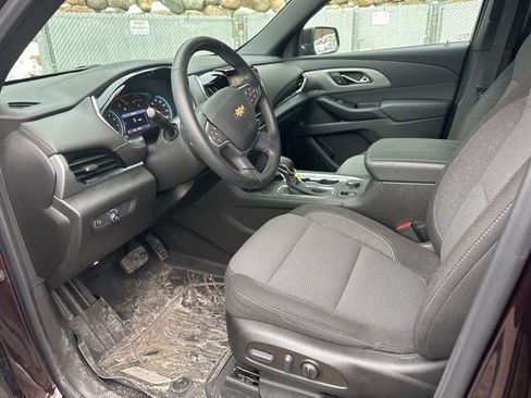Certified 2023 Chevrolet Traverse LT image 9