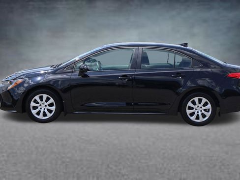 Used 2026 Toyota Corolla LE FWD image 4