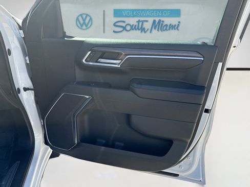 Used 2022 Chevrolet Silverado 1500 RST w/ LPO, Dark Essentials Package image 34