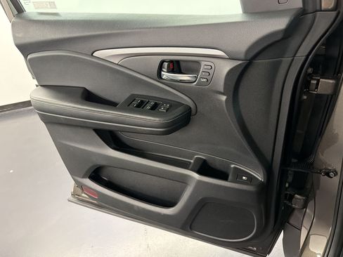 Certified 2021 Honda Ridgeline RTL image 14
