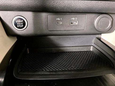 Used 2023 Nissan Rogue SL w/ SL Premium Package image 34