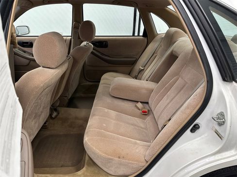 Used 1996 Toyota Avalon XL image 20