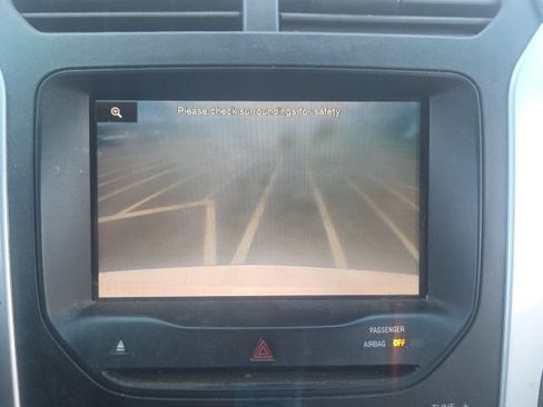 Used 2012 Ford Explorer XLT FWD image 27