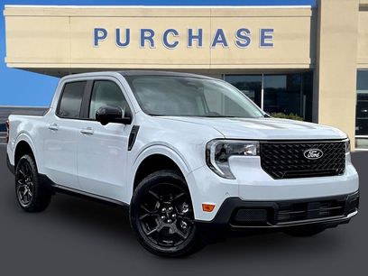 New 2026 Ford Maverick Lariat w/ Black Appearance Package