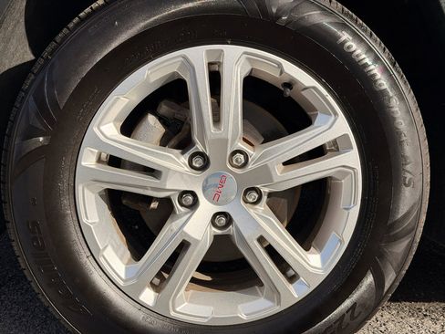 Used 2018 GMC Terrain SLE w/ Infotainment Package I image 12