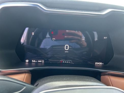 Used 2024 GMC Canyon AT4 w/ Technology Package image 20