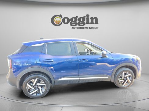 New 2026 Nissan Kicks SV w/ SV Premium Package FWD image 6