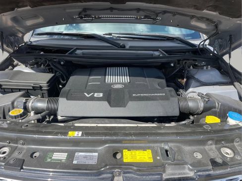 Used 2012 Land Rover Range Rover Supercharged image 40