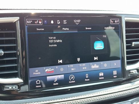 Used 2022 Chrysler Pacifica Touring-L FWD image 17