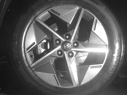 Used 2025 Hyundai Tucson SEL image 12