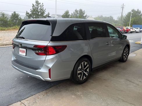 New 2026 Honda Odyssey EX-L image 6