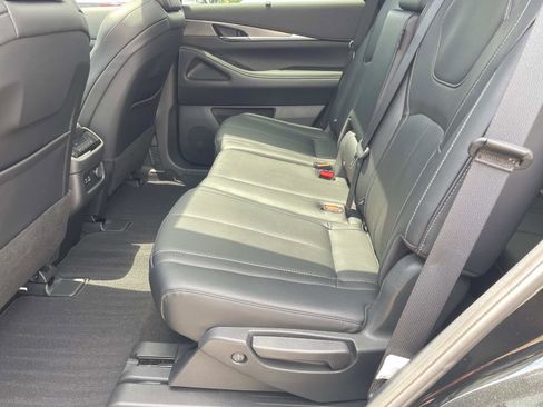 Certified 2024 INFINITI QX60 Luxe FWD image 11