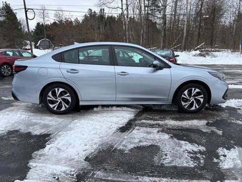 Used 2023 Subaru Legacy Premium image 8