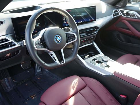 Used 2025 BMW i4 eDrive40 image 12