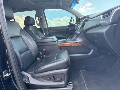 Used 2019 Chevrolet Suburban Premier AWD/4WD image 10