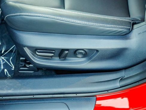 Used 2025 Toyota Camry SE image 25