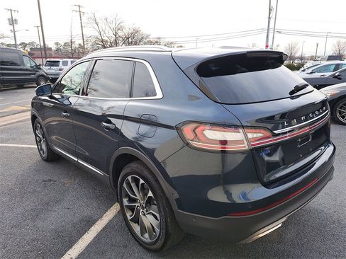 Used 2023 Lincoln Nautilus Reserve w/ Equipment Group 201A image 4