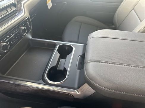 New 2026 Chevrolet Silverado 2500 LTZ w/ LTZ Plus Package AWD/4WD image 17