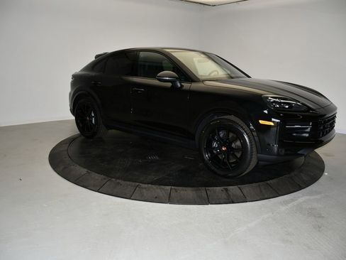 New 2026 Porsche Cayenne Coupe AWD/4WD image 10