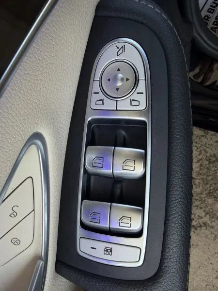 Used 2020 Mercedes-Benz C 300 Sedan image 42