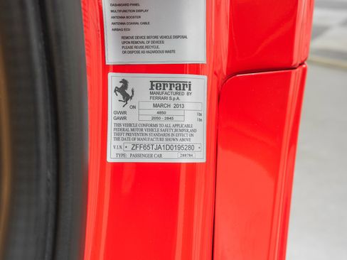 Used 2013 Ferrari California image 20