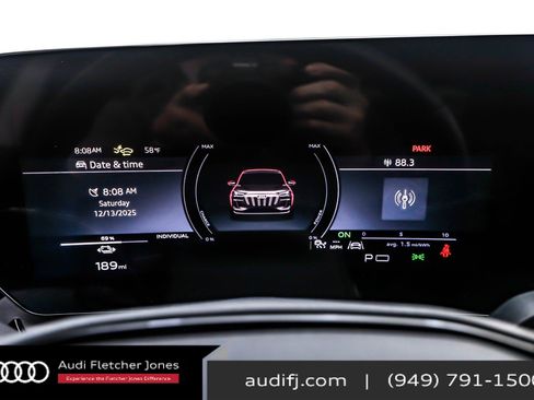 Used 2025 Audi Q6 e-tron Premium w/ Convenience Package image 19