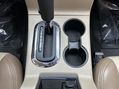 Used 2008 Ford Explorer Sport Trac XLT image 27