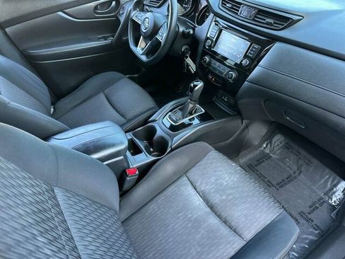 Used 2019 Nissan Rogue S FWD image 19