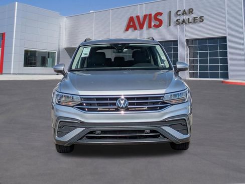 Used 2024 Volkswagen Tiguan S FWD image 2
