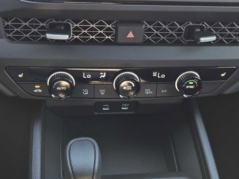 Certified 2025 Honda Accord SE image 18