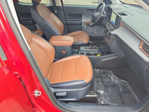 Used 2022 Ford Maverick Lariat w/ Lariat Luxury Package image 10