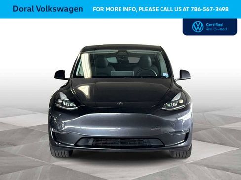 Used 2024 Tesla Model Y Long Range RWD image 3
