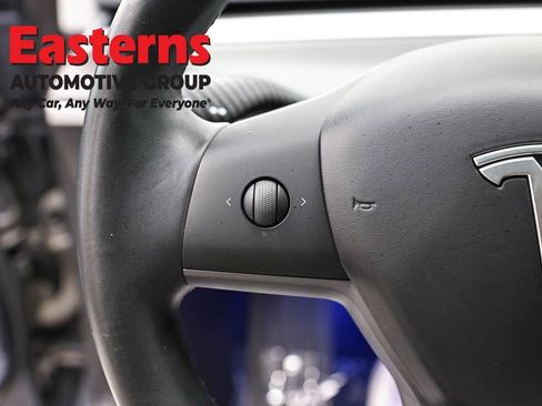 Used 2018 Tesla Model 3 Long Range image 15