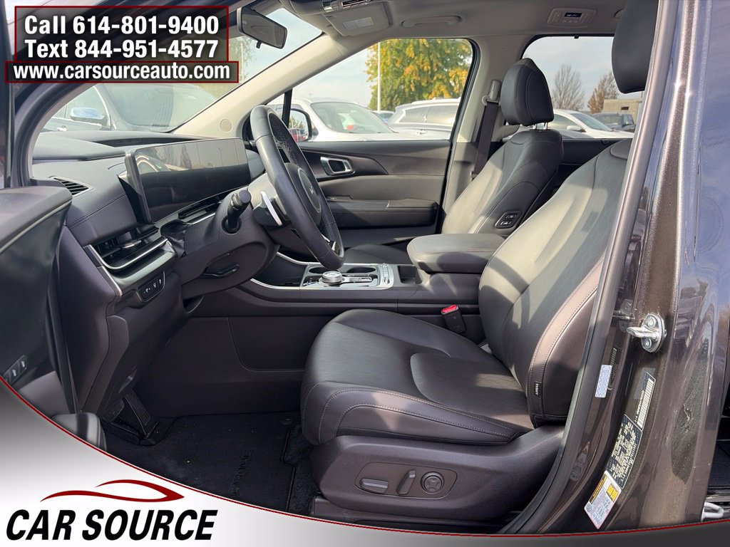 Used 2026 Kia Carnival SX w/ SX Dark Edition Package FWD image 15