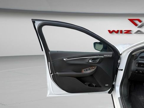 Used 2015 Chevrolet Impala LTZ image 12