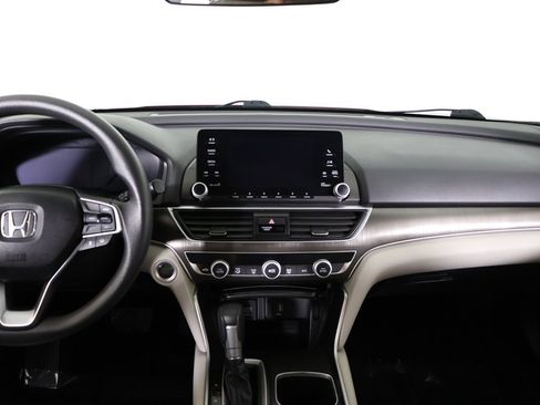 Used 2018 Honda Accord LX image 31