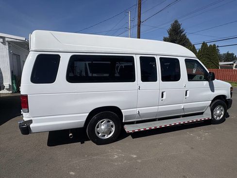 Used 2011 Ford E-250 and Econoline 250 Extended w/ PWR Group image 5