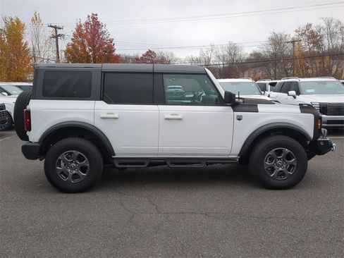 Used 2023 Ford Bronco Big Bend image 2