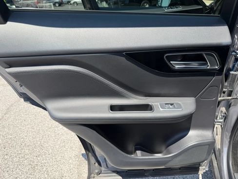 Used 2020 Jaguar F-PACE Premium AWD/4WD image 17